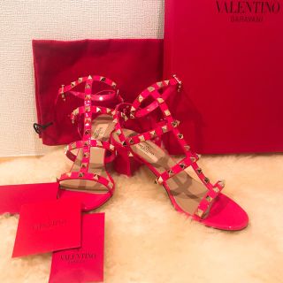 ヴァレンティノ(VALENTINO)の【美品】バレンティノサンダル(サンダル)