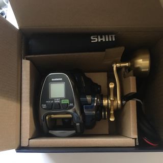 シマノ(SHIMANO)のシマノ 18ビーストマスター2000 新品未使用品(リール)