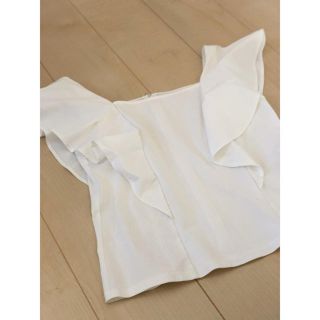 ルシェルブルー(LE CIEL BLEU)のLE CIEL BLEU 白トップス 美品(カットソー(半袖/袖なし))