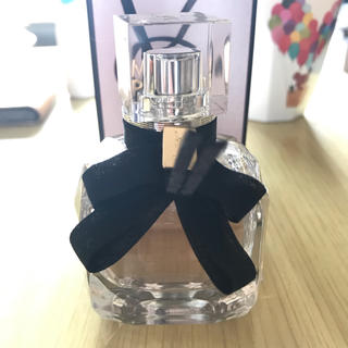 イヴサンローランボーテ(Yves Saint Laurent Beaute)のイヴサンローラン香水モンパリオーデパルファム30ml(香水(女性用))