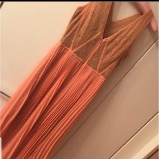 ビーシービージーマックスアズリア(BCBGMAXAZRIA)のBCBG ワンピース(ひざ丈ワンピース)