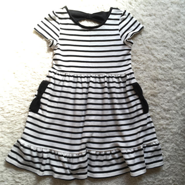 anyFAM(エニィファム)のボーダー×リボン ワンピース 140 anyFAM キッズ/ベビー/マタニティのキッズ服女の子用(90cm~)(ワンピース)の商品写真