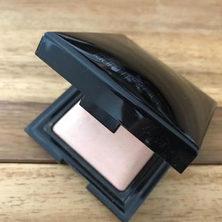 ローラメルシエ(laura mercier)のローラーメルシエ キャンドルグロウ パーフェクディングパウダー(フェイスパウダー)