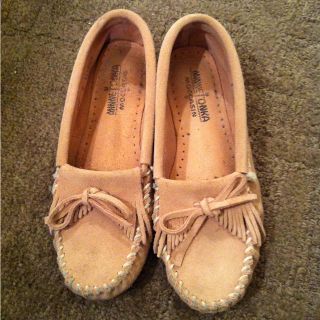 ミネトンカ(Minnetonka)のMINNETONKA☆ピンクモカシン(ローファー/革靴)