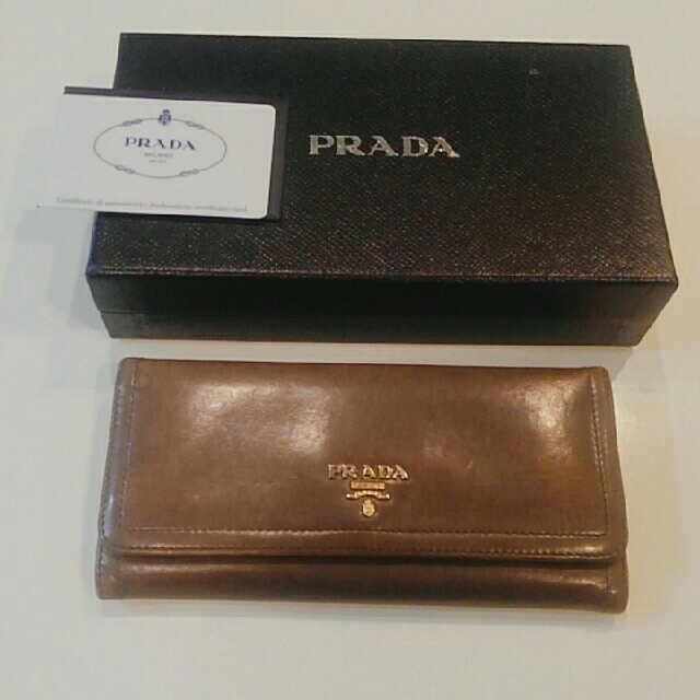 PRADA(プラダ)のにゃむんず様専用 レディースのファッション小物(財布)の商品写真