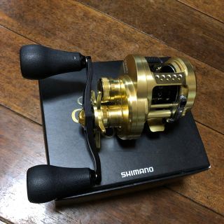 SHIMANO - シマノ カルカッタコンクエスト200HG バリアルハンドルの