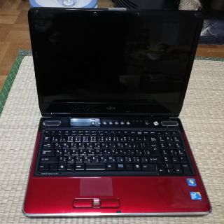 フジツウ(富士通)の★ほぼ未使用★ノートPC 富士通  FMVNFE75RG(ノートPC)