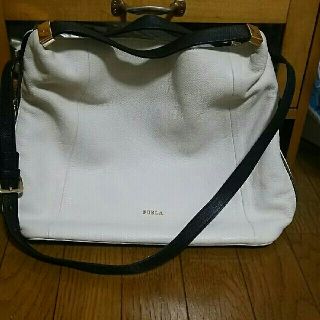 フルラ(Furla)の専用 FURLA LIZシリーズ バイカラー(ショルダーバッグ)