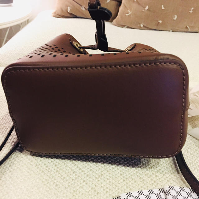紗栄子愛用 フルラ パンチング ミニバッグ 2way FURLA ステイシー