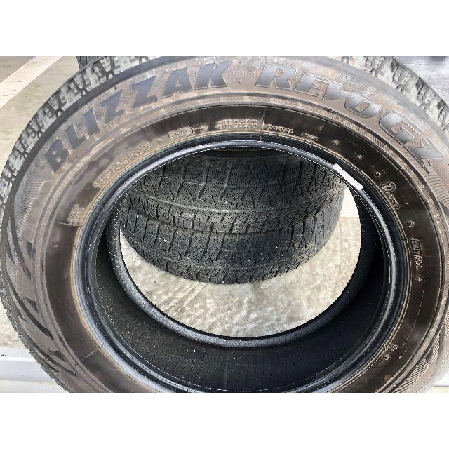 BRIDGESTONE(ブリヂストン)のブリヂストン195/65r15  スタッドレスタイヤ　４本 自動車/バイクの自動車(タイヤ)の商品写真