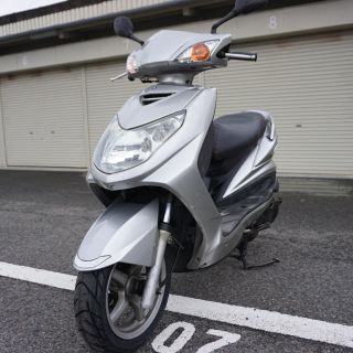 ヤマハ(ヤマハ)の⭐︎小型 125cc バイク スクーター ヤマハ シグナス 2型 タイヤ前後新品(車体)