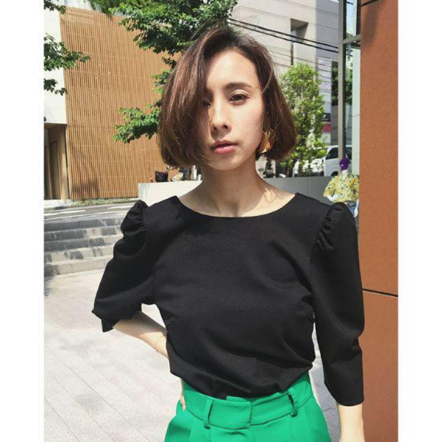 Ameri VINTAGE(アメリヴィンテージ)のAMERI Vintage POOFY SHOULDER TOP レディースのトップス(カットソー(半袖/袖なし))の商品写真