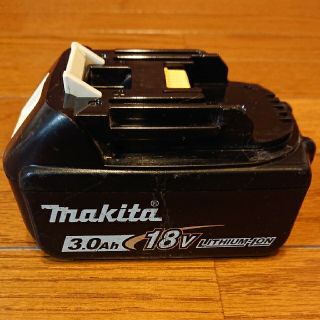 マキタ(Makita)の龍様専用     マキタ18V  ３.0Aｈバッテリー(バッテリー/充電器)