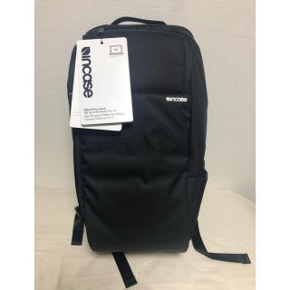 インケース(Incase)の【新品未使用】Incace カメラバッグパック【別売りレインカバー付】(バッグパック/リュック)