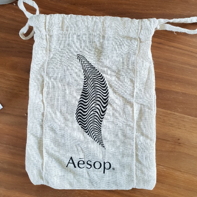 Aesop(イソップ)のaesop イソップ 巾着 コットン ポーチ ショップ袋 コスメ  レディースのファッション小物(ポーチ)の商品写真