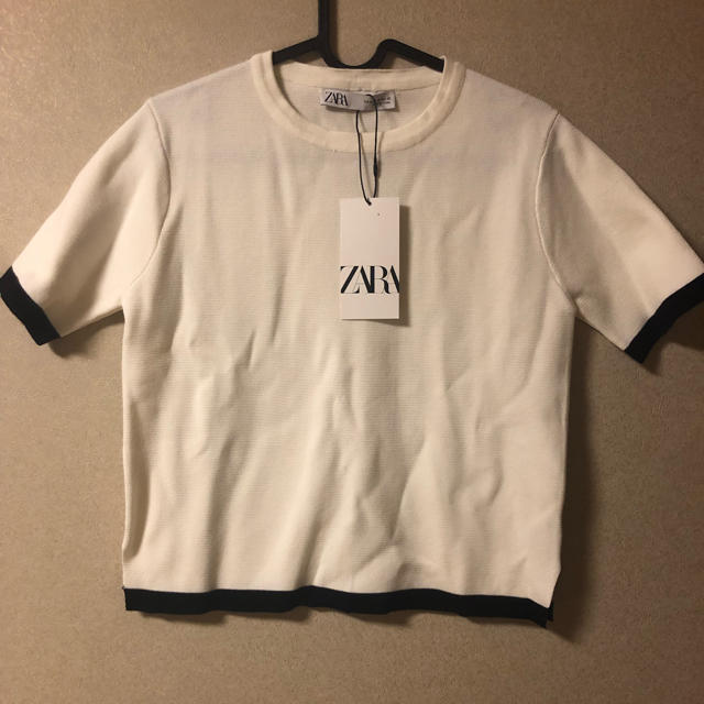 ZARA(ザラ)の【うめちゃんさん専用】zara 半袖 ニット レディースのトップス(カットソー(半袖/袖なし))の商品写真