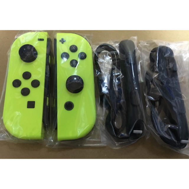 Nintendo Switch(ニンテンドースイッチ)の新品 未使用 Switch Joy-con (LR)ネオンイエロー 右左セット エンタメ/ホビーのゲームソフト/ゲーム機本体(その他)の商品写真