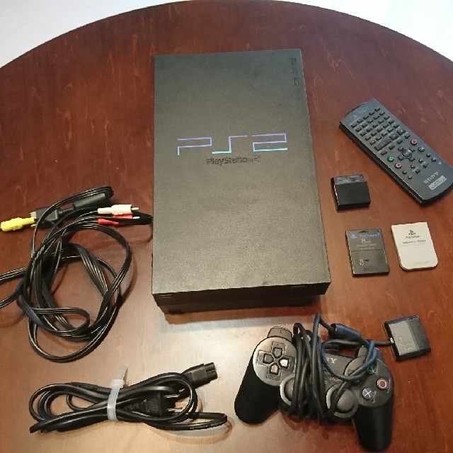 PlayStation2(プレイステーション2)のPlayStation2 本体 SCPH-18000 中古 エンタメ/ホビーのゲームソフト/ゲーム機本体(家庭用ゲーム機本体)の商品写真