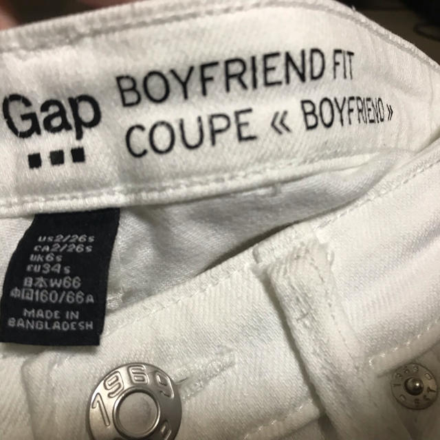 GAP(ギャップ)のGAP 白デニム お値下げ！ レディースのパンツ(デニム/ジーンズ)の商品写真