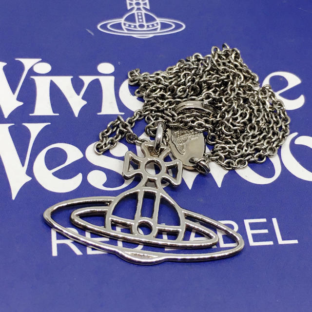 Vivienne Westwood(ヴィヴィアンウエストウッド)のシンラインフラットオーブペンダント レディースのアクセサリー(ネックレス)の商品写真