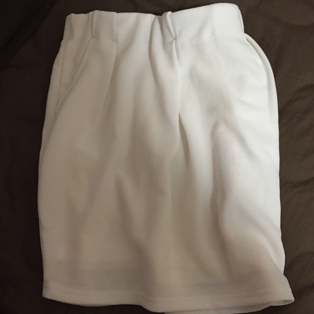 タイトスカート ホワイト レディースのスカート(ひざ丈スカート)の商品写真
