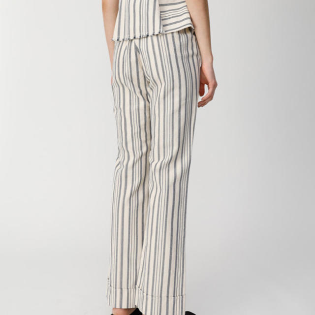 moussy(マウジー)の【未使用】Moussy STRIPE High Waist パンツ  レディースのパンツ(カジュアルパンツ)の商品写真