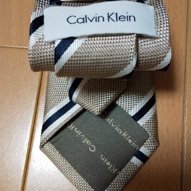 Calvin Klein(カルバンクライン)の【ウサビッチ様専用】【美品】カルバン・クライン ネクタイ メンズのファッション小物(ネクタイ)の商品写真