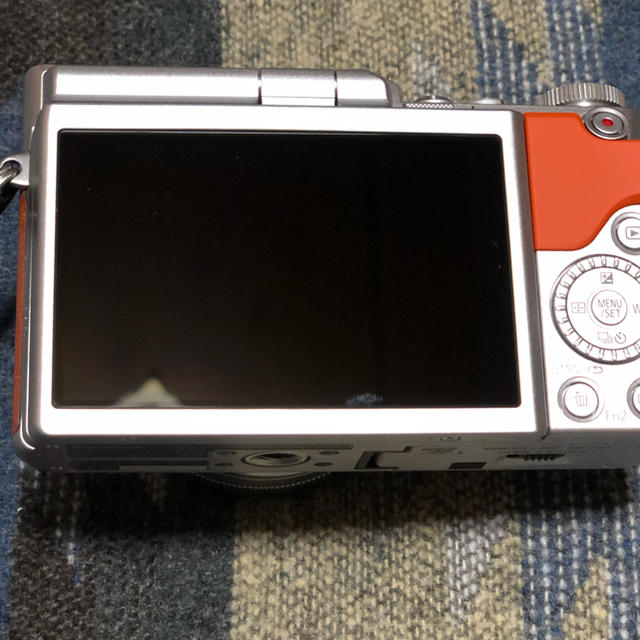 Panasonic(パナソニック)のPanasonic  DC-GF9W-D LUMIX GF9 スマホ/家電/カメラのカメラ(ミラーレス一眼)の商品写真