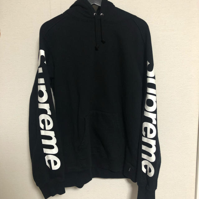 Supreme パーカーパーカー