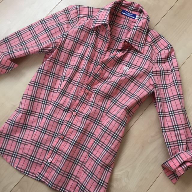 BURBERRY   レア！バーバリーピンクチェック柄！シャツの通販 by けっ