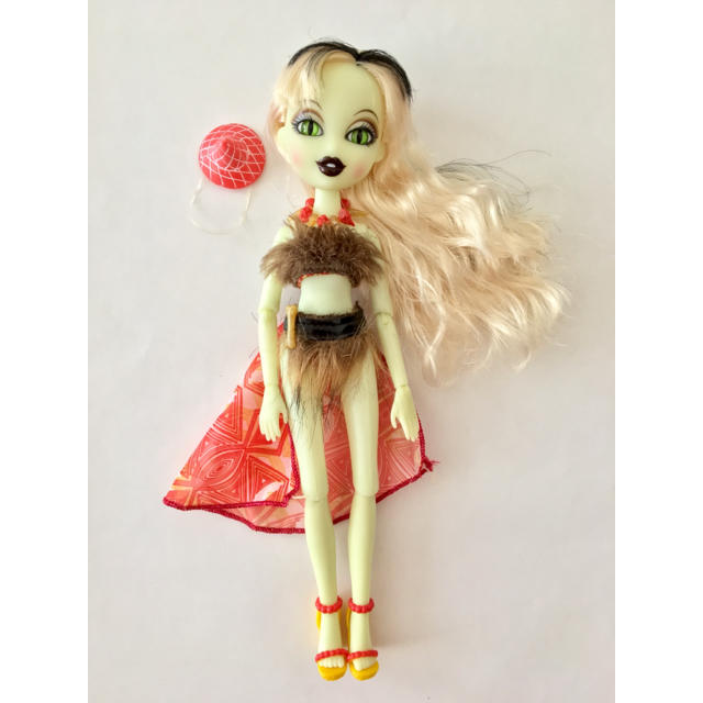 Barbie - ブラッジラズ bratzillaz bratz お人形と帽子 緑の目の通販 ...