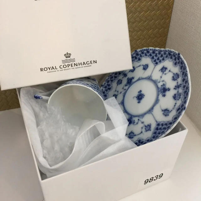 ROYAL COPENHAGEN(ロイヤルコペンハーゲン)のロイヤルコペンハーゲンブルーフルレース顔つきカップ&ソーサ 1客 インテリア/住まい/日用品のキッチン/食器(食器)の商品写真