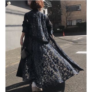 アメリヴィンテージ(Ameri VINTAGE)のAMERI  BACK LACE COAT(トレンチコート)