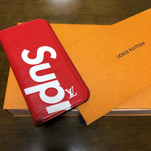 LOUIS VUITTON - たか様専用 supreme  louisvuitton iPhone の通販 by むらむら's shop｜ルイヴィトンならラクマ