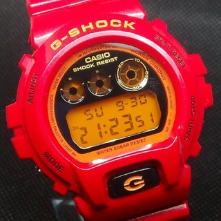 ジーショック(G-SHOCK)のクレージーカラー　DW-6900CB-4JF　G-SHOCK　Gショック(腕時計(デジタル))
