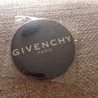 ジバンシィ(GIVENCHY)のGIVENCHY 缶バッチ(その他)