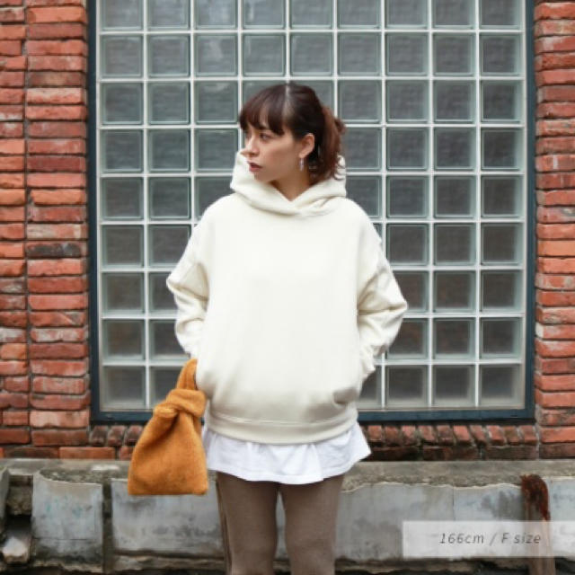 TODAYFUL(トゥデイフル)のcocoon worm parka♡ レディースのトップス(パーカー)の商品写真