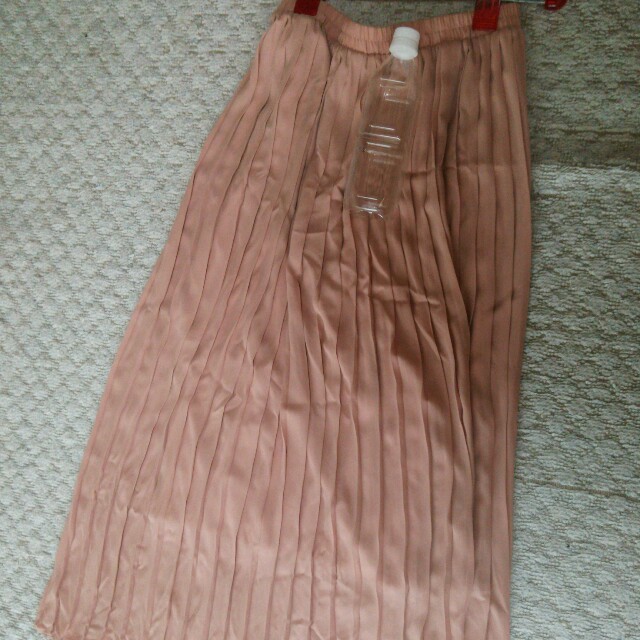 CLEF DE SOL(クレドソル)のクレドソル♪ロングプリーツスカート レディースのスカート(ロングスカート)の商品写真