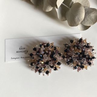 アーバンリサーチ(URBAN RESEARCH)の刺繍MIXビーズピアス／イヤリング(ピアス)