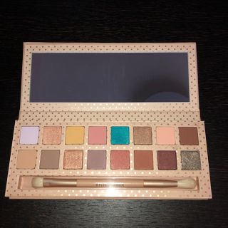 カイリーコスメティックス(Kylie Cosmetics)のKYLIE JENNER PRESSED POWDOR EYESHADOW(アイシャドウ)