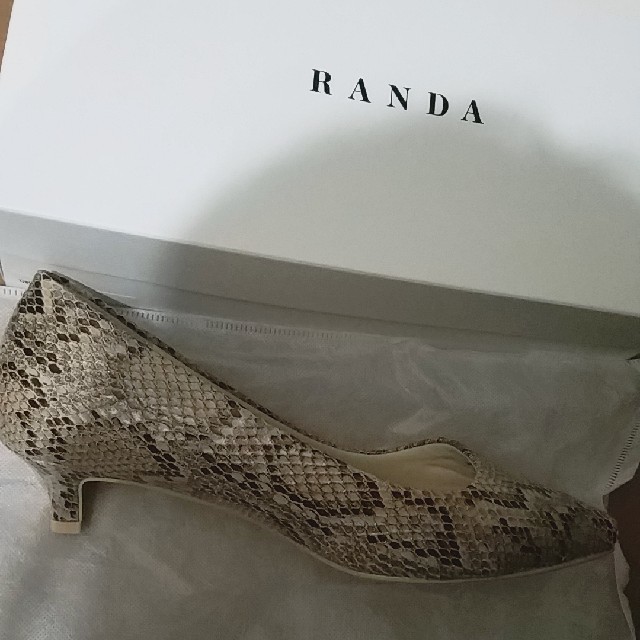 RANDA(ランダ)のRANDA パイソン柄 パンプス レディースの靴/シューズ(ハイヒール/パンプス)の商品写真