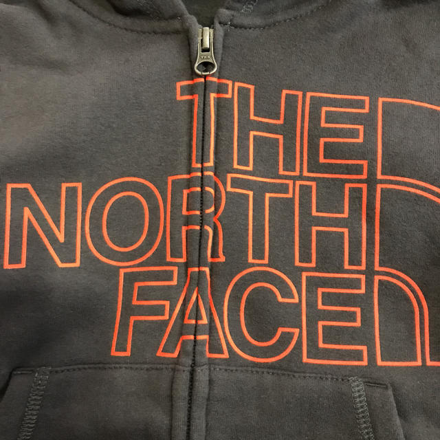 THE NORTH FACE(ザノースフェイス)の新品☆ THE NORTH FACE パーカー 120センチ キッズ/ベビー/マタニティのキッズ服男の子用(90cm~)(その他)の商品写真