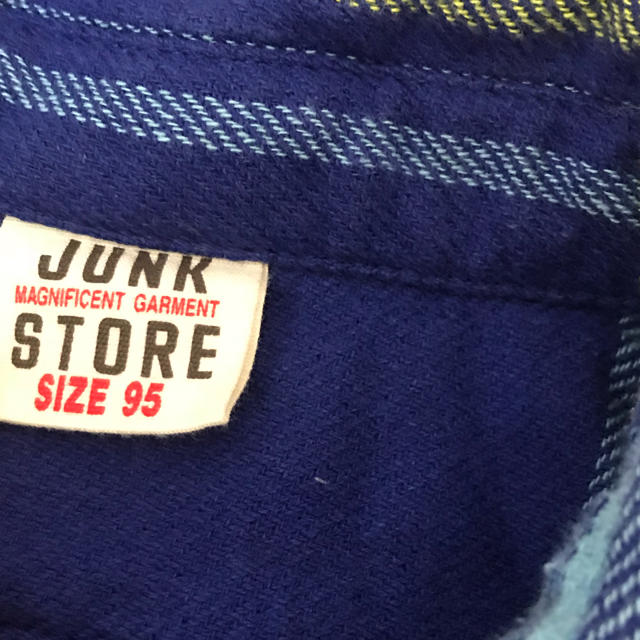 JUNK STORE(ジャンクストアー)のJUNK STORE チェックシャツ 95cm キッズ/ベビー/マタニティのキッズ服男の子用(90cm~)(Tシャツ/カットソー)の商品写真