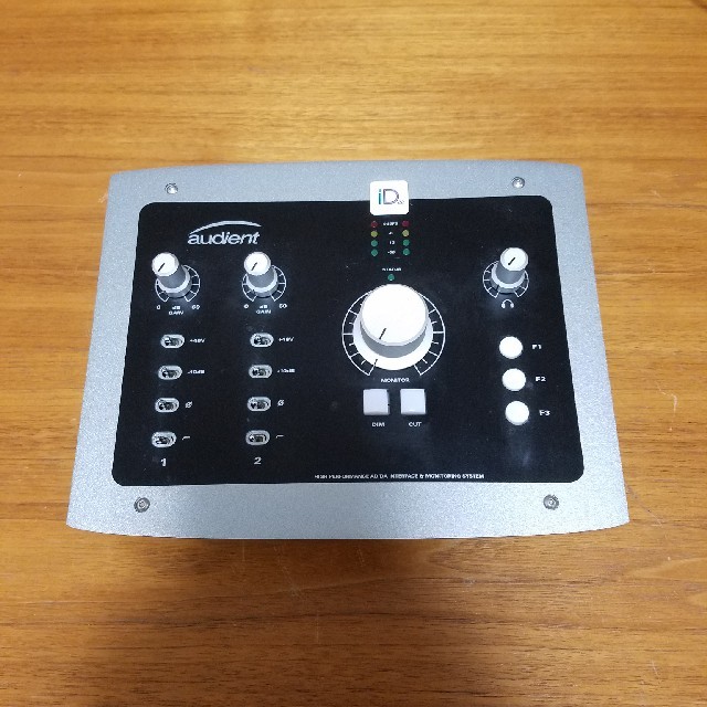 Audient id22 　オーディオインターフェース　動作品