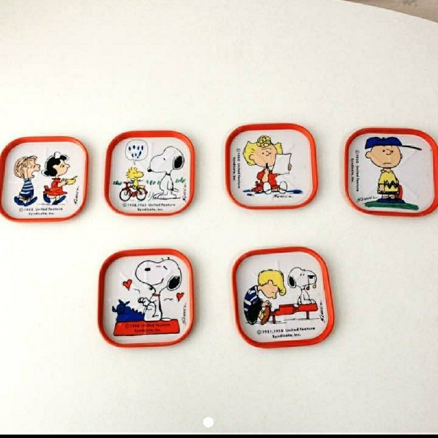 SNOOPY(スヌーピー)のタイムサービス！未使用品!!アンティークブリキ スヌーピーコースター エンタメ/ホビーのおもちゃ/ぬいぐるみ(キャラクターグッズ)の商品写真