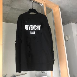 ジバンシィ(GIVENCHY)のGivenchy デストロイスウェット(スウェット)