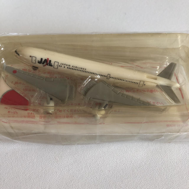 JAL(日本航空)(ジャル(ニホンコウクウ))の♡新品♡JAL飛行機おもちゃ エンタメ/ホビーのおもちゃ/ぬいぐるみ(模型/プラモデル)の商品写真