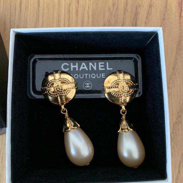 CHANELイアリングアクセサリー