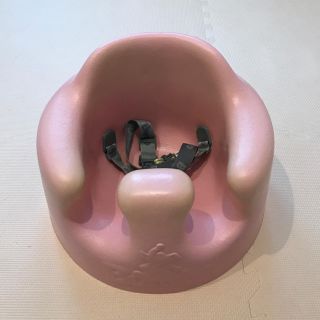 バンボ(Bumbo)のバンボ ピンク ベルトテーブル付き(その他)