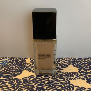 アムウェイ(Amway)のARTISTRY ナチュラリーマットリキッドファンデーション ピンクオークル02(ファンデーション)